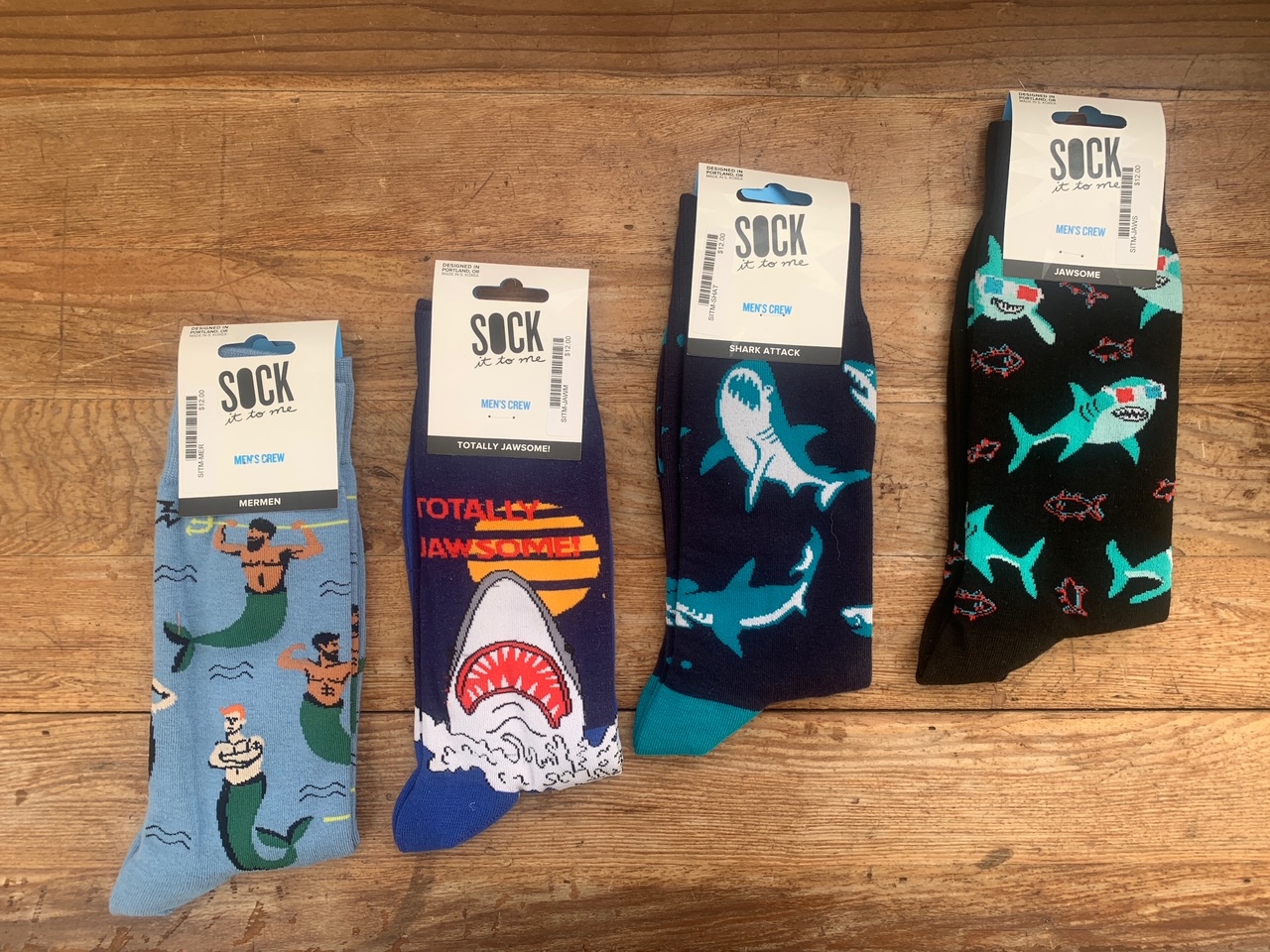 shark-socks-men